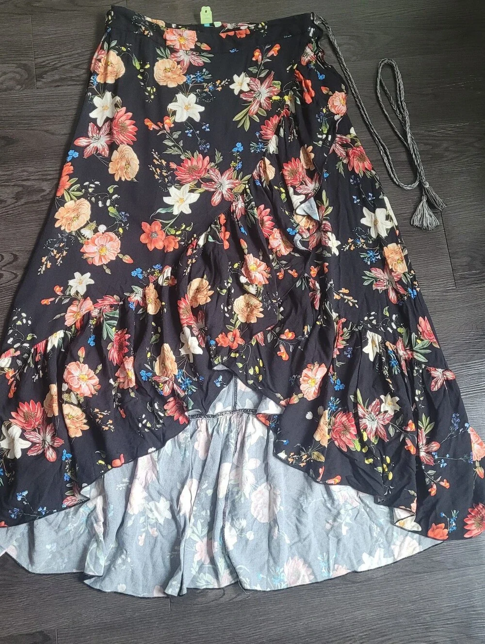 FARM Rio Black Tropical Floral Ruffle High-Low Wrap Skirt Tassels Medium M Boho - Picture 5 of 8
